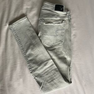 Women’s American Eagle Low Rise Jegging 6 Long